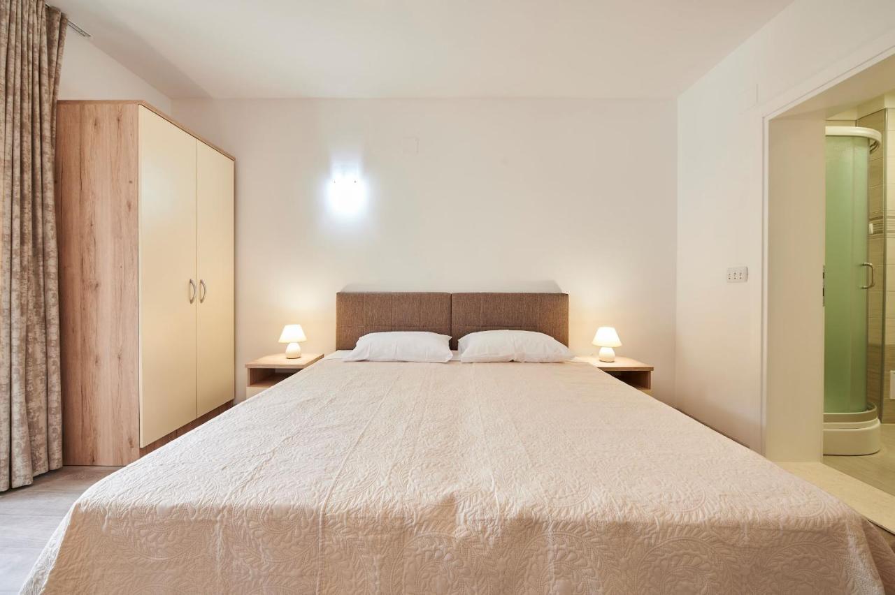 Apartament Cutan Trogir Zewnętrze zdjęcie